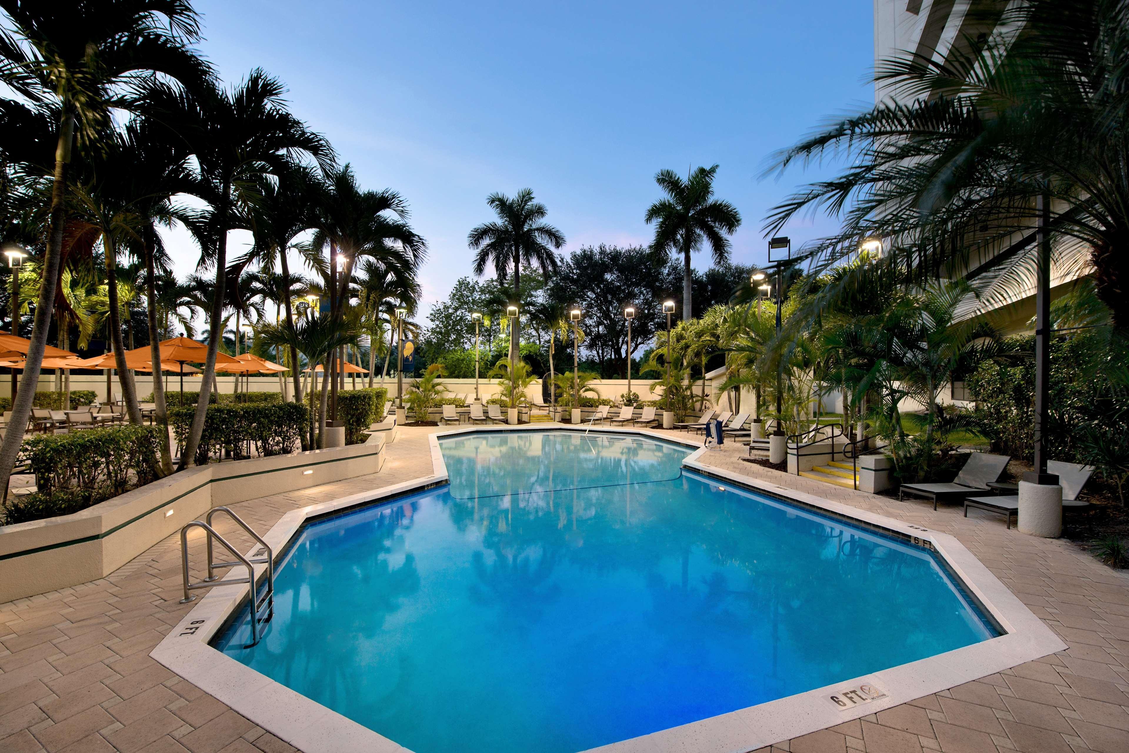 Embassy Suites Boca Raton Buitenkant foto