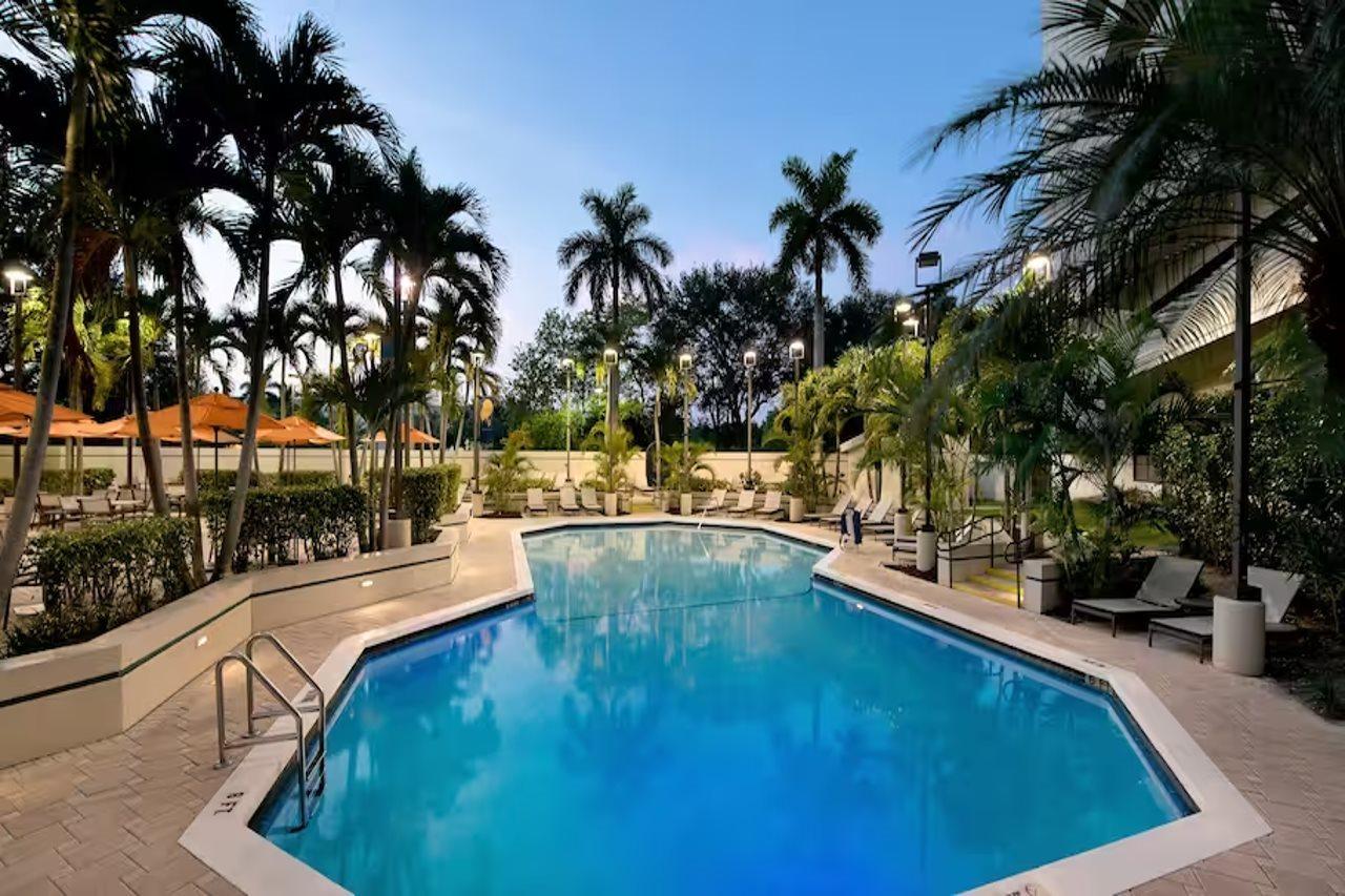 Embassy Suites Boca Raton Buitenkant foto
